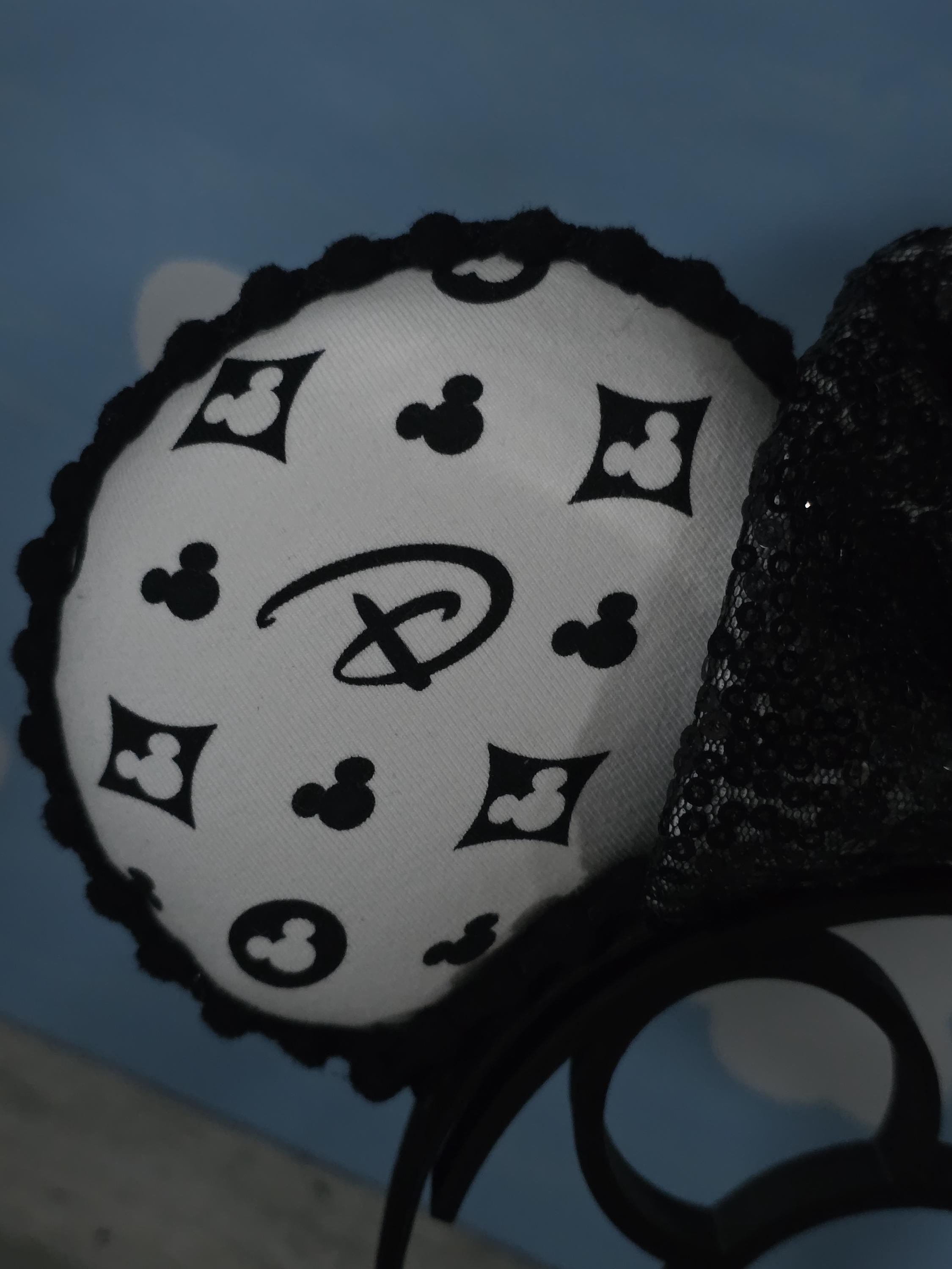Monochrome Mouse Ears