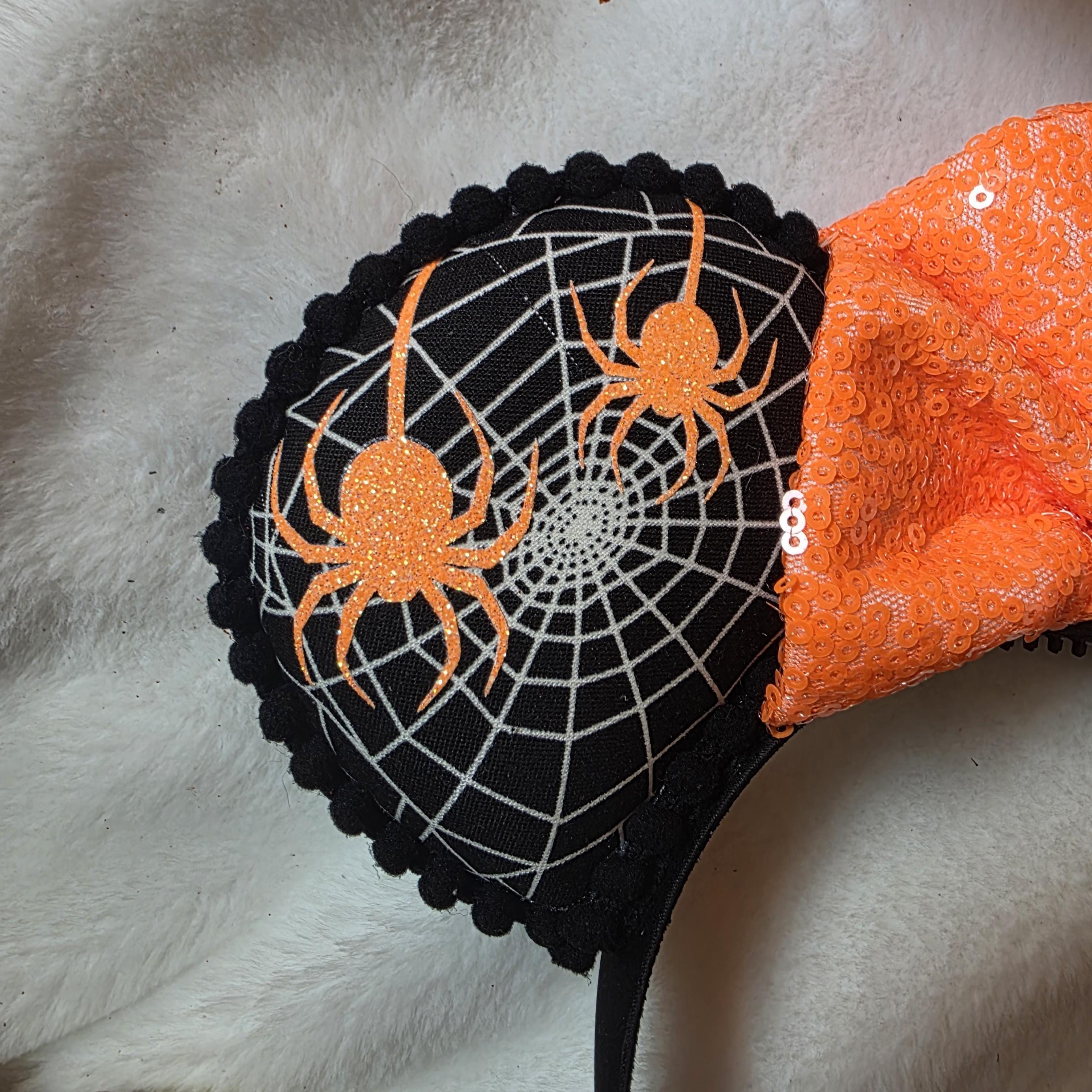 Glowing Spider Ears