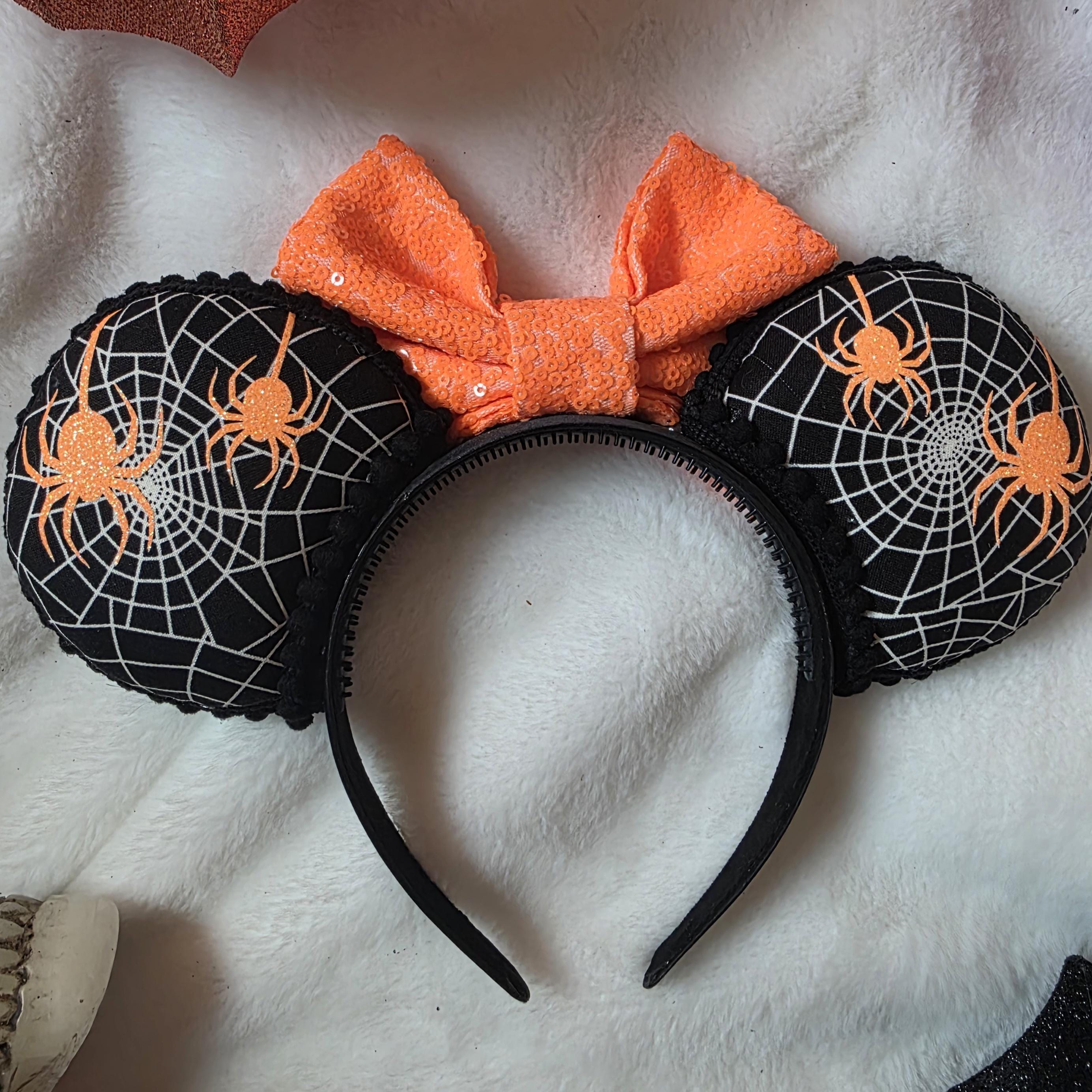 Glowing Spider Ears